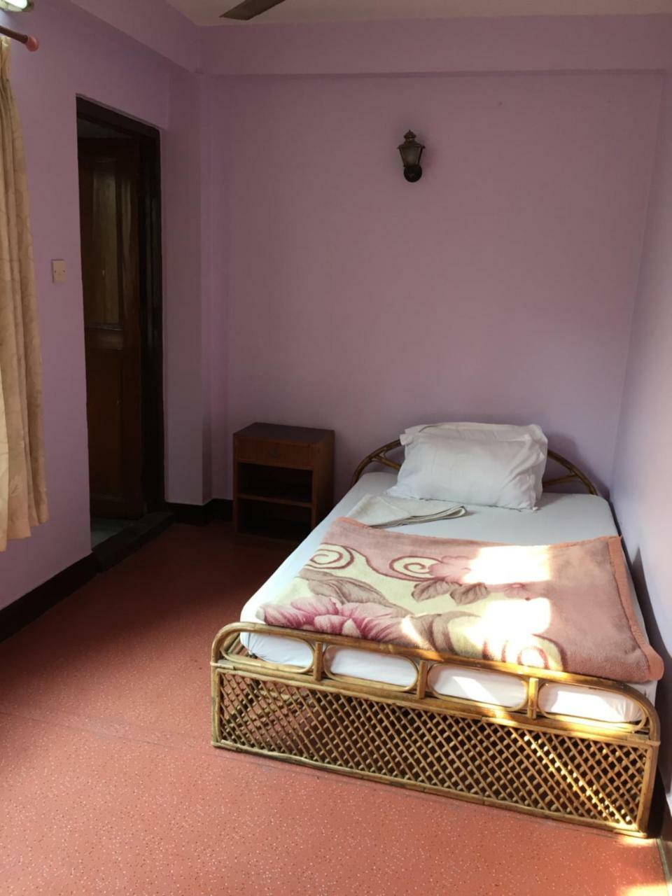 Hotel Sweet Dreams Катманду Екстериор снимка