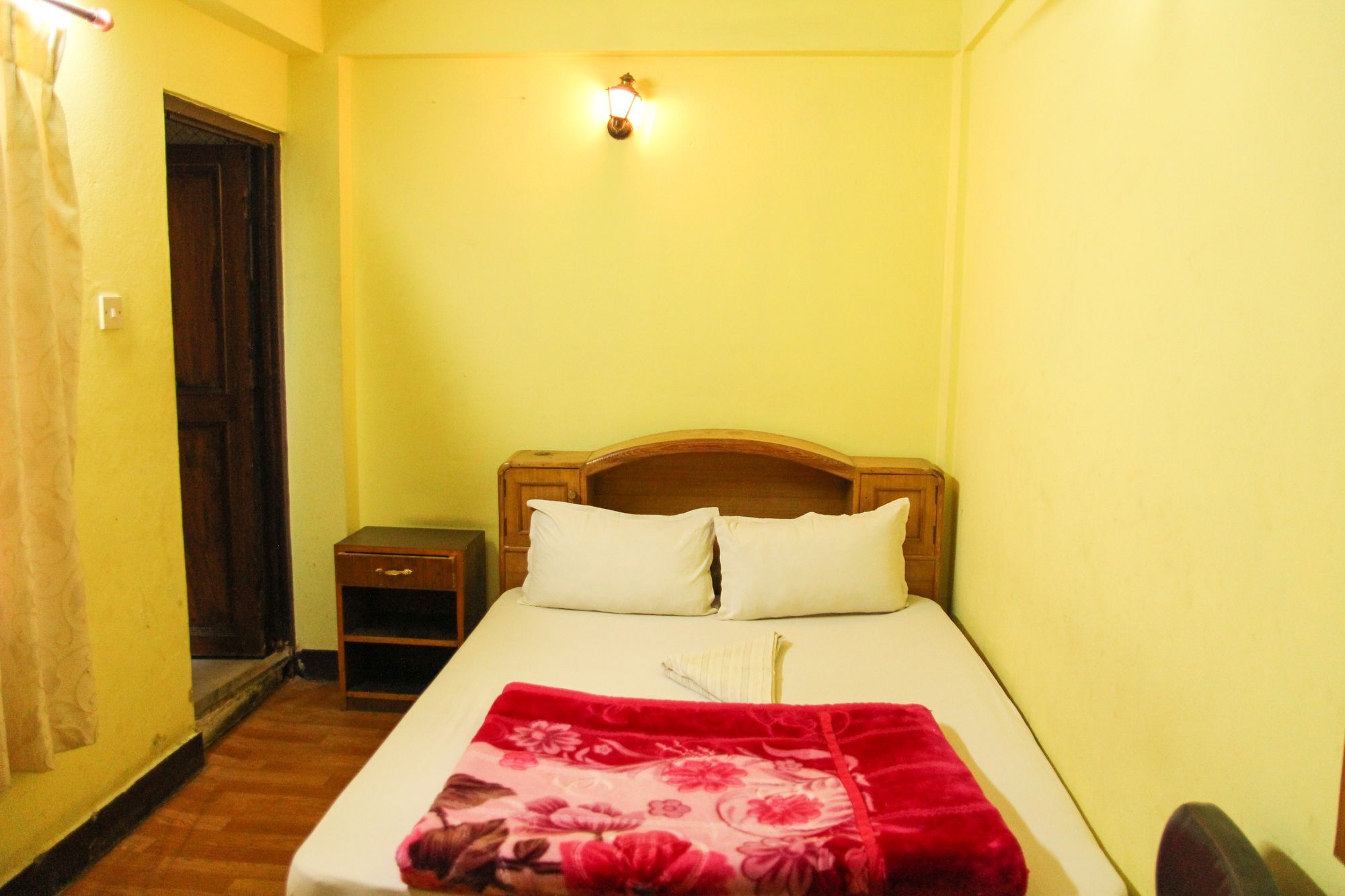 Hotel Sweet Dreams Катманду Екстериор снимка